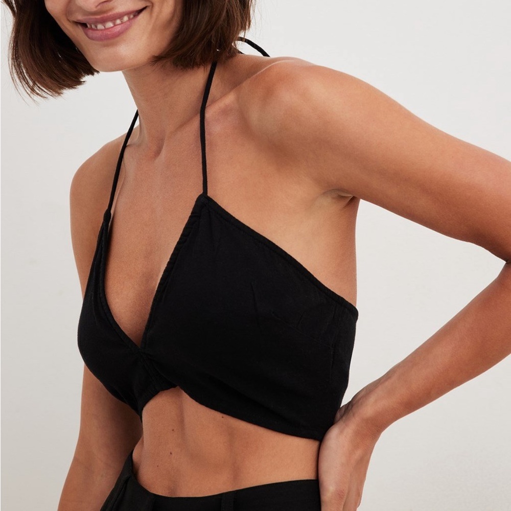 black na-kd linen crop halter top